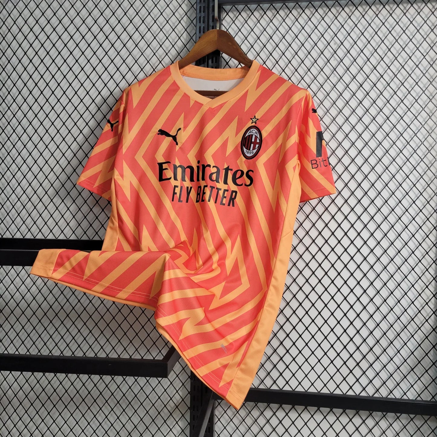 AC MILAN 23/24 GOALKEEPER KIT